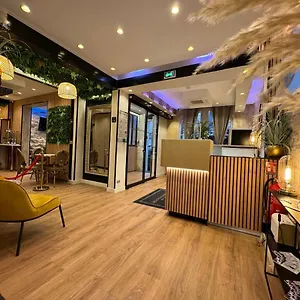 Nation Montmartre Hotel Parigi