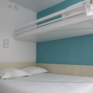 Hotelf1 Orange Centre Echangeur A7 A9 Hotel Orange (Vaucluse)
